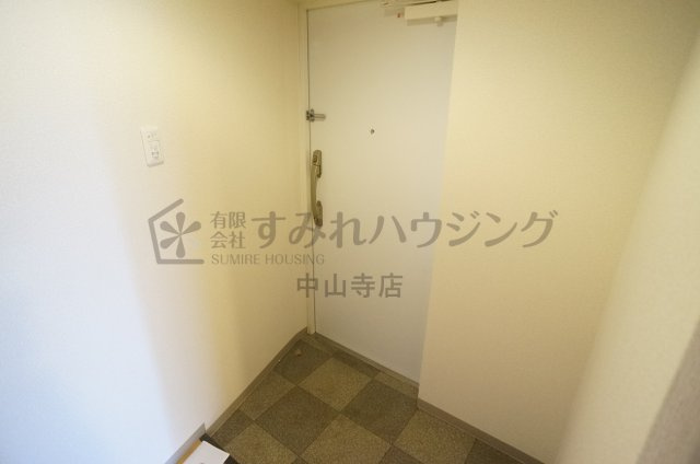 フローラル宝塚のエントランス