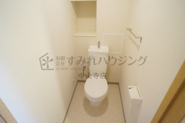 フローラル宝塚の駐車場