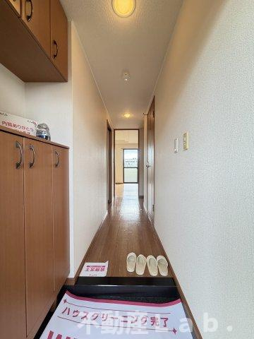 ハイツルーエンの玄関
