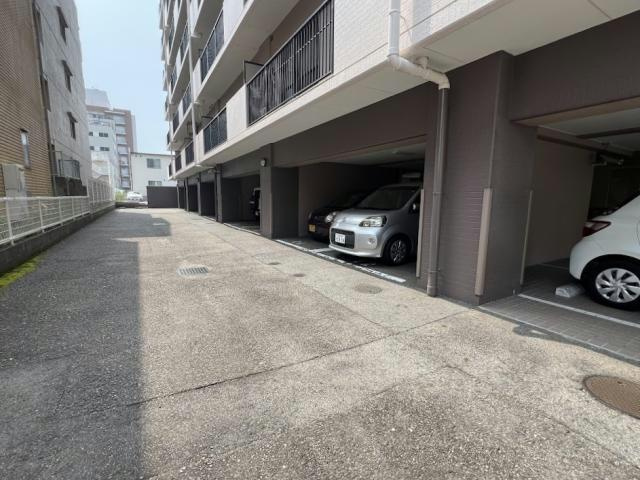 サンパーク名港の駐車場|駐車場