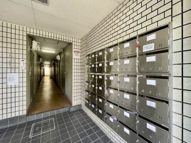 アベニュー西長居のエントランス