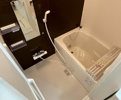 冷蔵庫、電子レンジ等リブマックス仕様の家具家電が入ります（賃料込み）