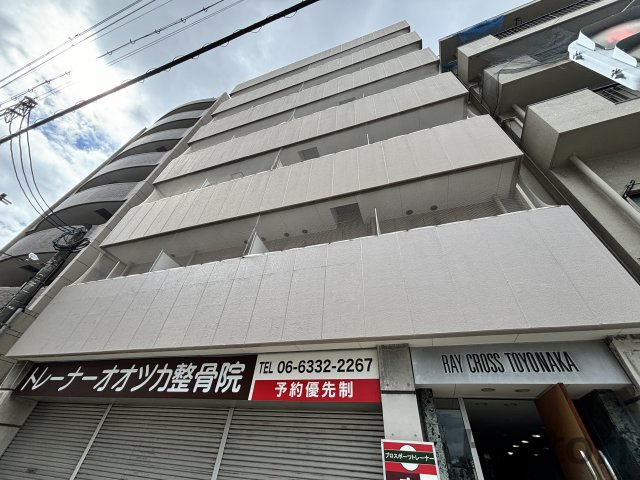 レイクロス豊中の外観