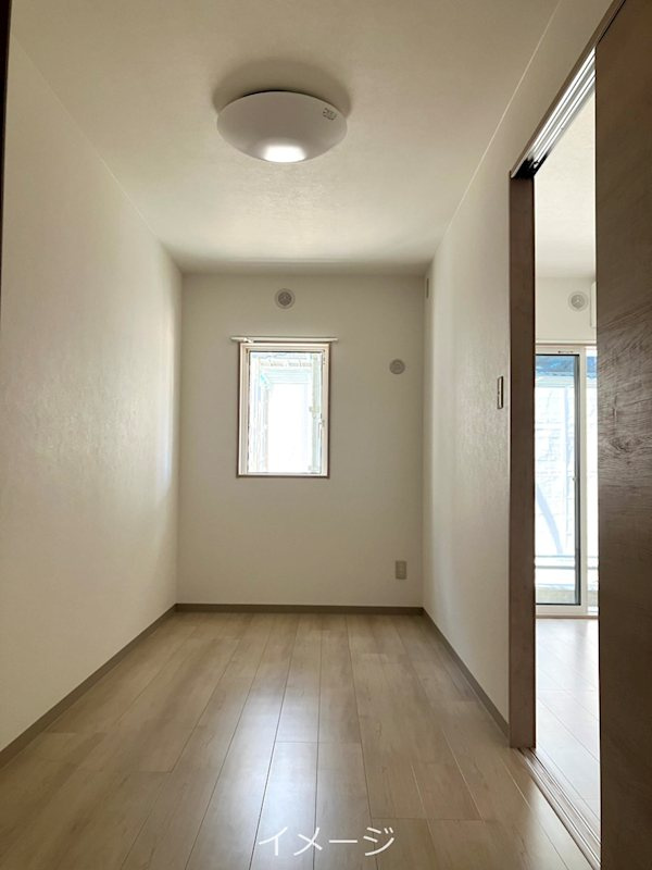 レジデンスノーブルの居間・リビング