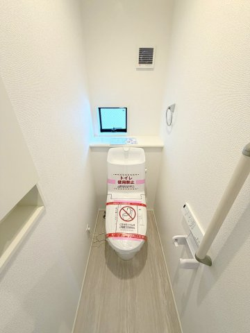 昭島市福島町3丁目　新築戸建　全3棟のトイレ