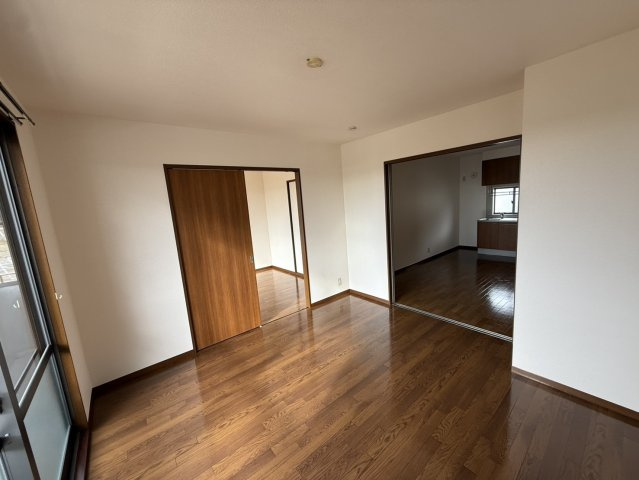 ドエル金勝寺　Bの居間・リビング