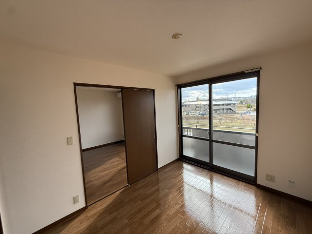 ドエル金勝寺　Bの居間・リビング