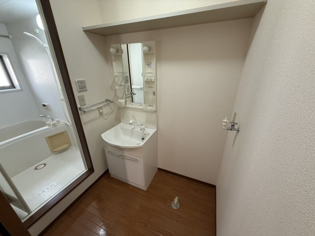 ドエル金勝寺　Bの洗面所