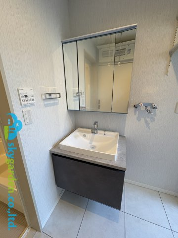 茅ヶ崎市菱沼1丁目　中古戸建の独立洗面台|使いやすい独立洗面台です