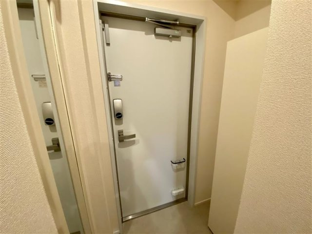 クレイノＳＯＮＯの玄関