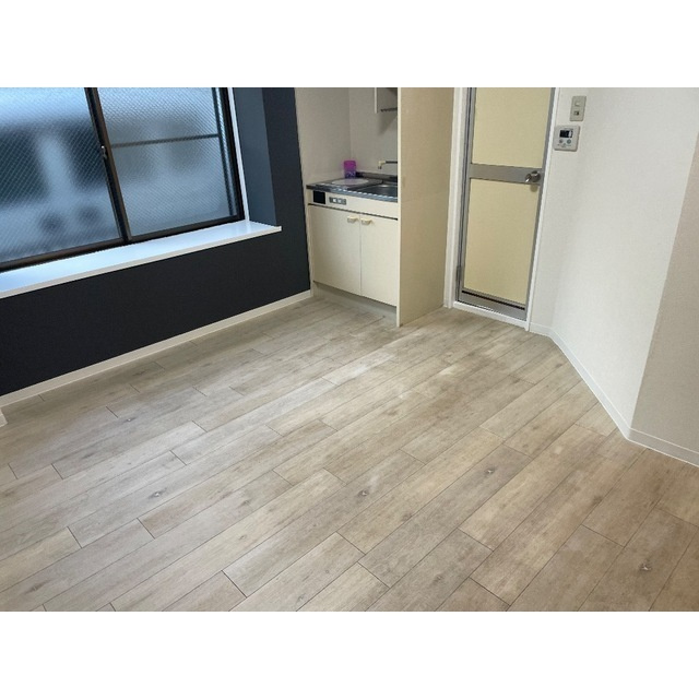 ソリッドリファイン成増の居間・リビング