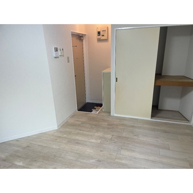 ソリッドリファイン成増の居間・リビング