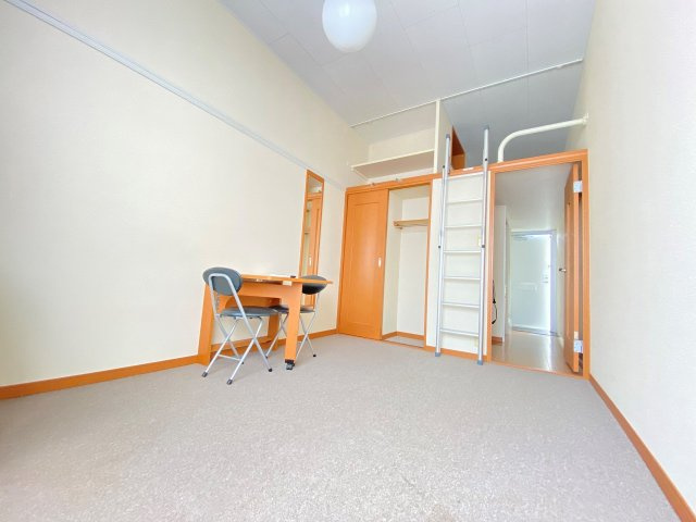 レオパレスドリーム和光の居間・リビング