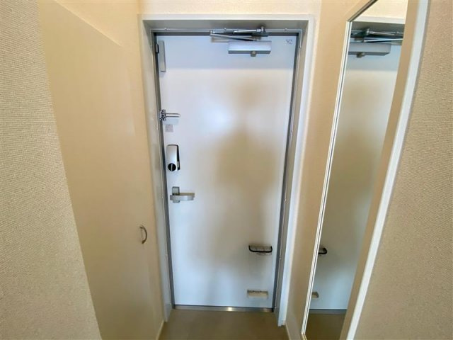 クレイノＫサンライトⅤの玄関