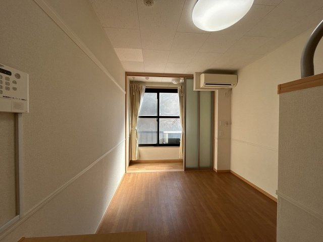 レオパレスルミエール西台の居間・リビング