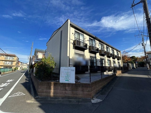 レオパレスルミエール西台の外観