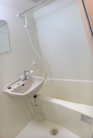 レオネクストシーズの浴室