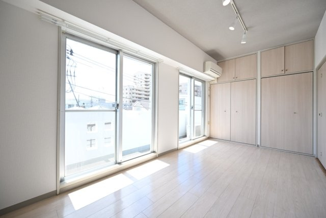 ウィンベルデュエット上板橋第３の洋室