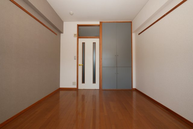 ポエトリー・オバラの居間・リビング|ポイトリー・オバラ304　