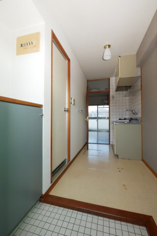 ポエトリー・オバラの玄関|ポイトリー・オバラ304　