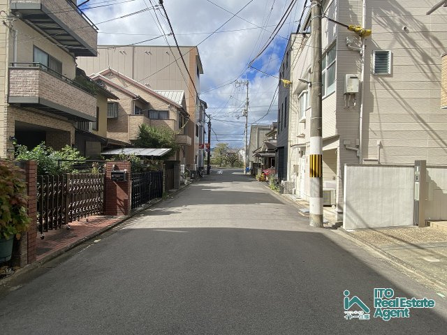 高野竹屋町 新築戸建の前面道路含む現地写真
