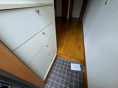 フォレストステージ上高田 の玄関