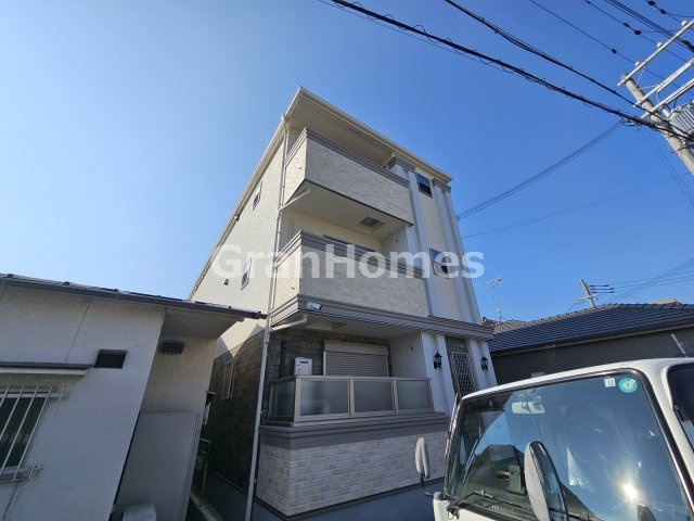 明石市硯町１丁目のハイツ