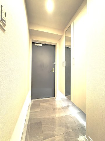 ライオンズマンション木根川中央公園の玄関