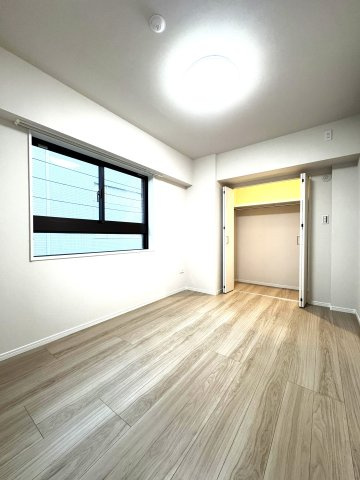 ライオンズマンション木根川中央公園の洋室