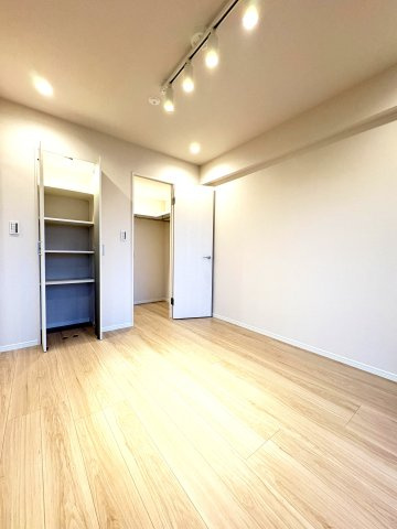 ライオンズマンション木根川中央公園の居間・リビング