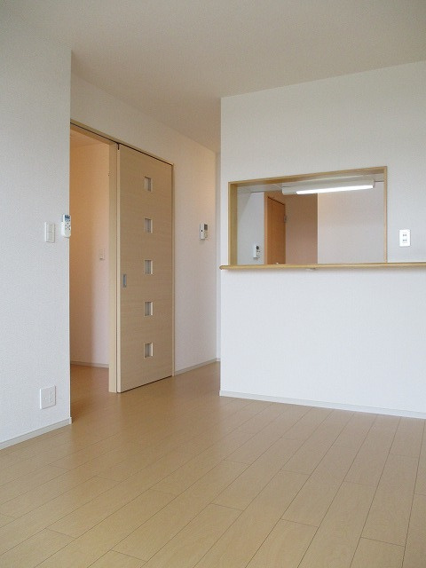 グリーン　フォレストの居間・リビング|その他