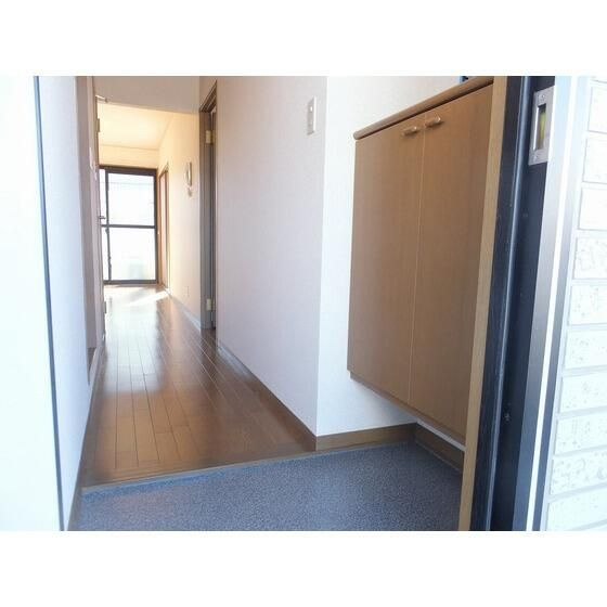 グレイシス王子Ｂ棟の玄関