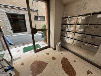 【エントランス】 | 弥生町ビレッジ