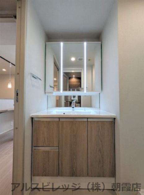 東建ニューハイツ成増の独立洗面台