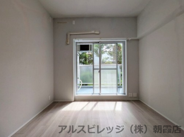 東建ニューハイツ成増の洋室