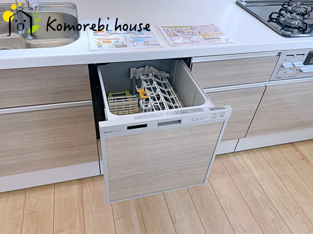 さいたま市大宮区上小町　1期　新築一戸建て　クラフトピット　02のキッチン|お料理しやすいキッチンです