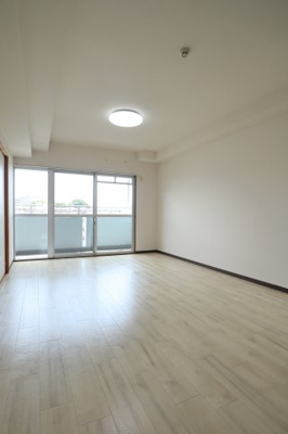 【居間・リビング】 | ドミール有住・光明池