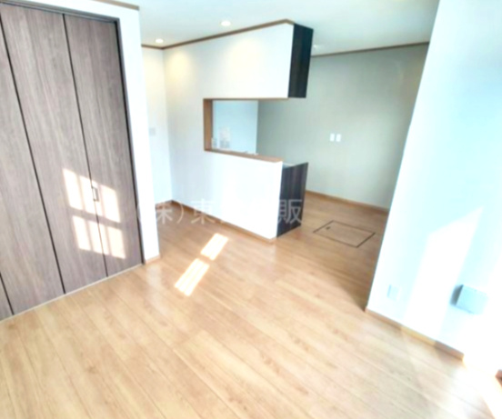 【居間・リビング】の画像