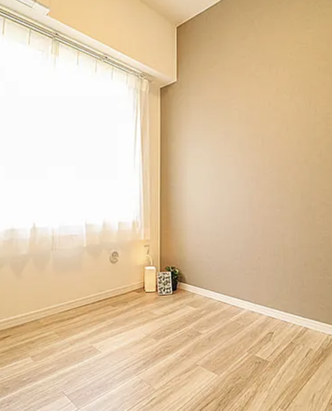 ハイム秋葉原の洋室|使い勝手のいい洋室です