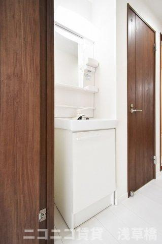 グランクオール京急蒲田の洗面所|別号室イメージの為、現状を優先致します。