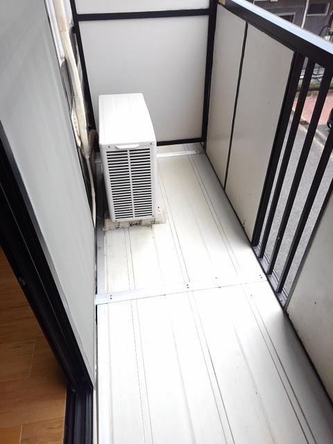 フラワ－ポ－ト　Ａのバルコニー|バルコニー