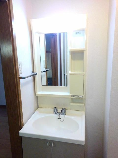 フラワ－ポ－ト　Ａの洗面所|洗面所