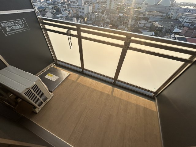 アドバンス大阪ビヤンのバルコニー