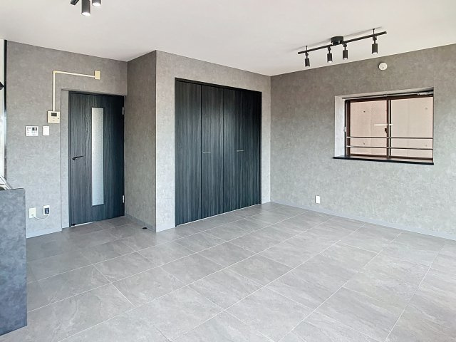 エストメンツ中泉の居間・リビング