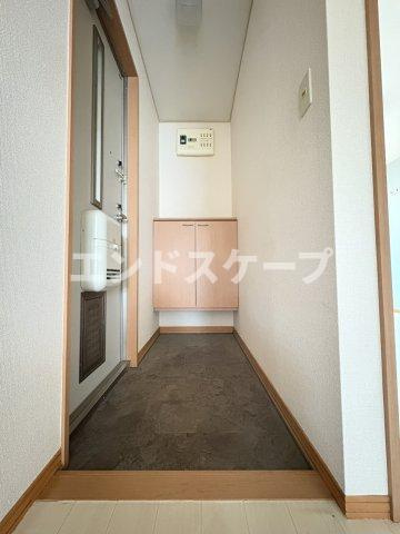 サンモールの玄関|高崎、前橋のお部屋探しはエンドスケープまで！お客様の理想お聞かせ下さい♪