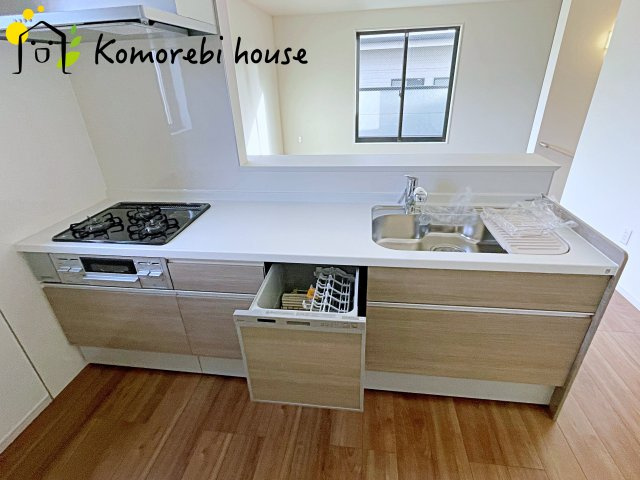 さいたま市大宮区上小町　1期　新築一戸建て　クラフトピット　03のキッチン|コンパクトなキッチンで掃除もラクラク