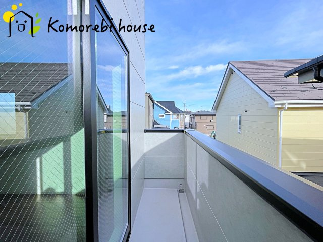 さいたま市大宮区上小町　1期　新築一戸建て　クラフトピット　03のバルコニー|バルコニー付きです
