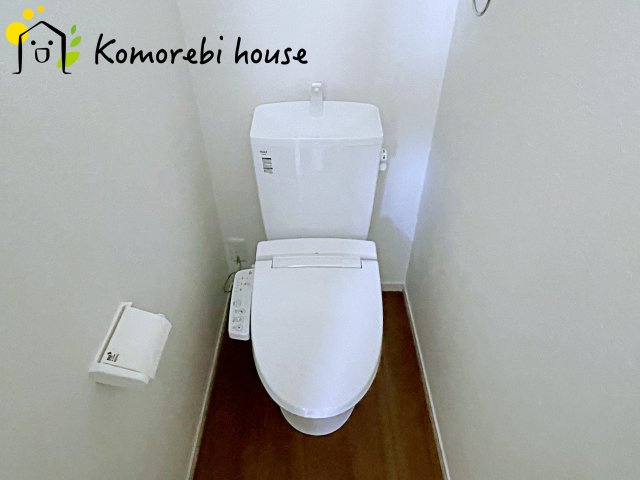 さいたま市大宮区上小町　1期　新築一戸建て　クラフトピット　03のトイレ|落ち着いた色調のトイレです