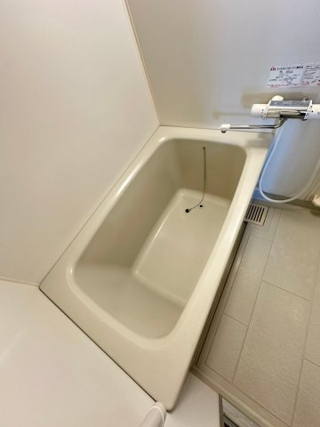 ジェネシス竹下の浴室