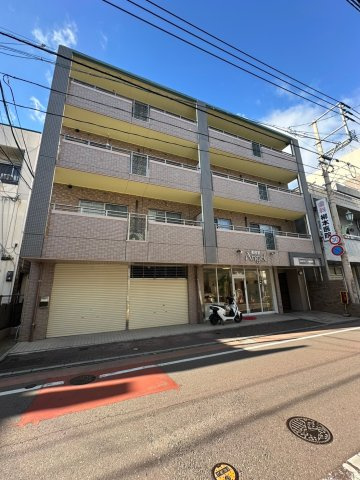 ジェネシス竹下の外観